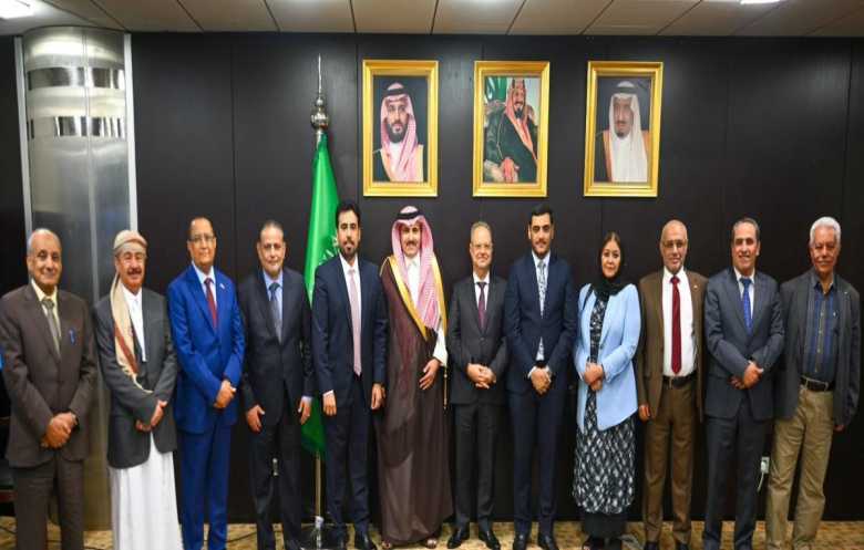 الرياض تجمع مكونات الشرعية: معركة وشيكة أم رسائل سلام وفرز للمواقف؟