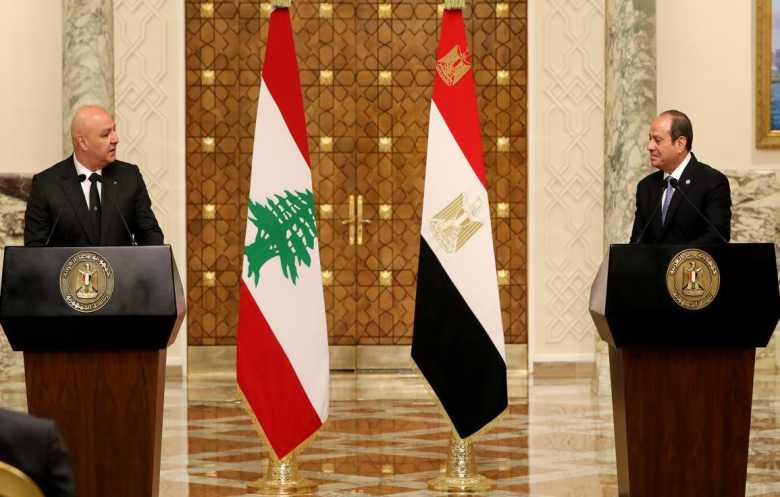 الرئيس عون يصل القاهرة ويلتقي الرئيس السيسي