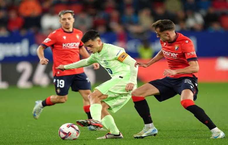 الدوري الإسباني: برشلونة على مشارف اللقب بثنائية في أوساسونا