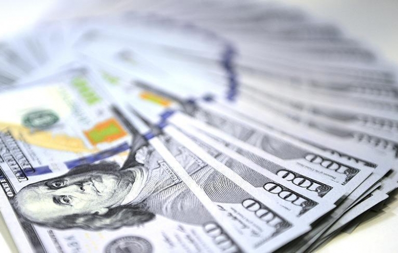 الدولار يرتفع لكن القلق بشأن القمة الأمريكية الصينية يكبح المكاسب