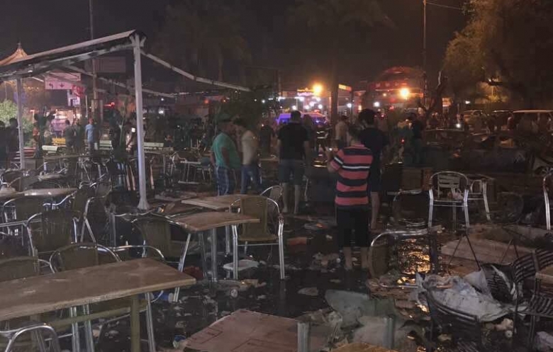 عشرات القتلى والجرحى بتفجير إرهابي في الكرادة وسط بغداد