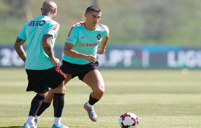 رونالدو على رأس قائمة البرتغال النهائية لكأس القارات