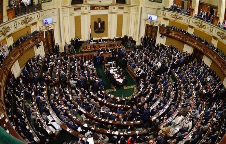البرلمان المصري يوافق على منح السعودية السيادة على تيران وصنافير