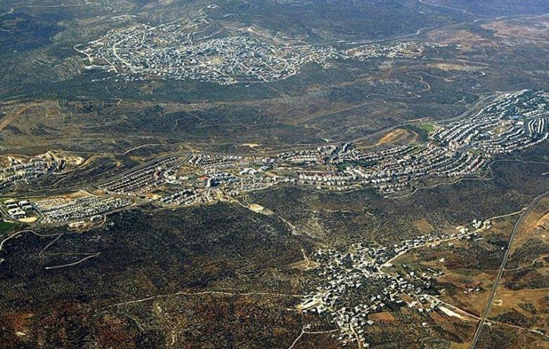 الكيان الصهيوني يبني مستوطنة جديدة في تحد لعملية السلام