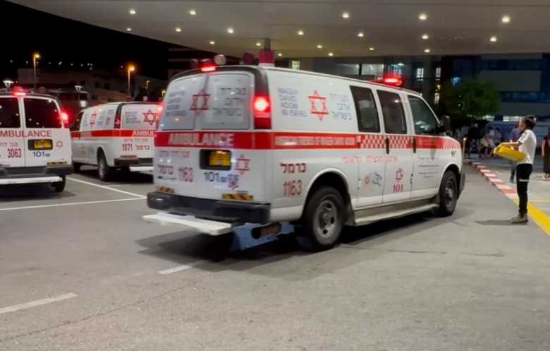 مسيّرات حزب الله تضرب قاعدة لـ"غولاني" جنوبي حيفا و70 بين قتيل وجريح