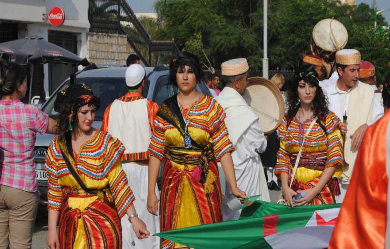 الأدب الأمازيغي في الجزائر.. من يكتب لمن؟
