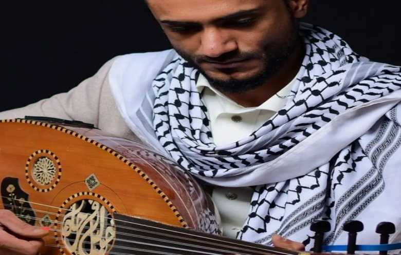 جماعة لا تخيفها أغنية بل وطن يستفيق في كلماتها.. اعتقال فنان لعزفه أغانٍ وطنية
