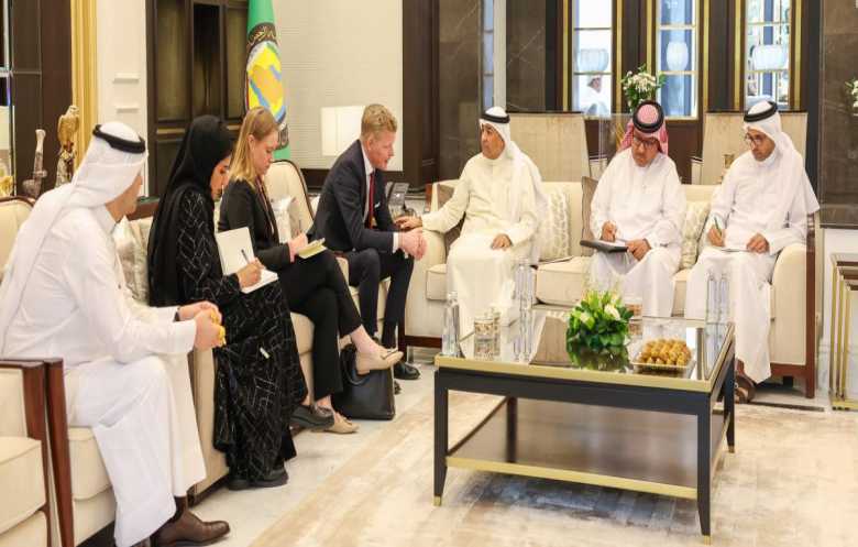البديوي يبحث مع غروندبرغ التوصل إلى حل شامل في اليمن