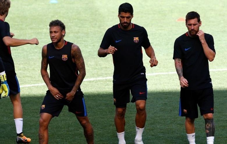 ميسي: "نيمار عاد إلى برشلونة"