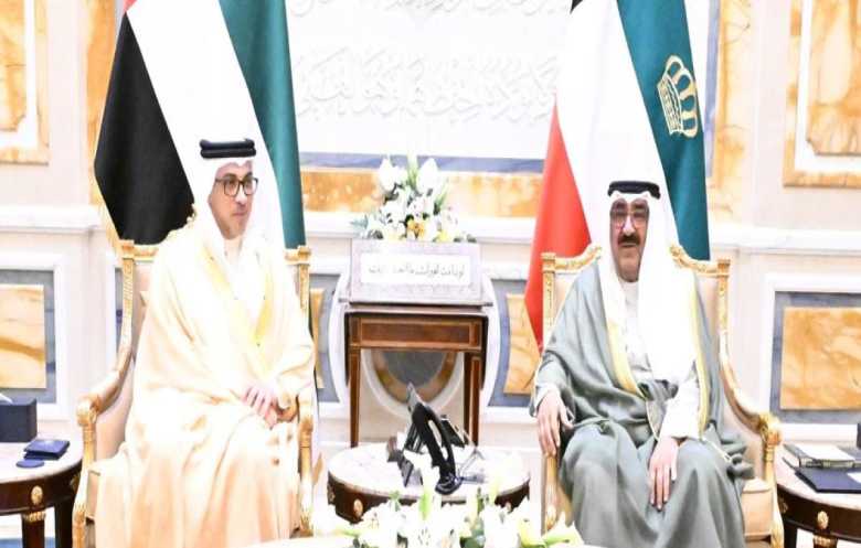 أمير الكويت ونائب رئيس دولة الإمارات يبحثان تعزيز التعاون الثنائي