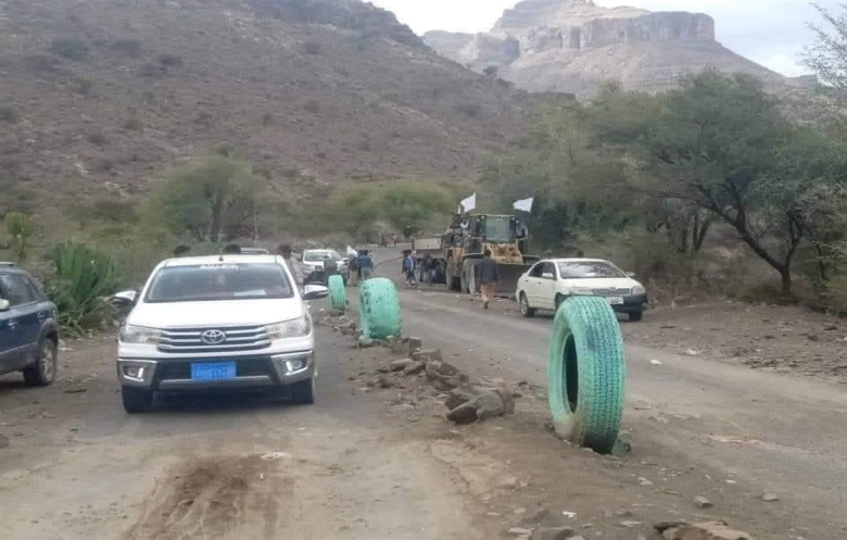 قيود حوثية قاسية على طريق حيوي أعيد فتحه بين عدن وصنعاء