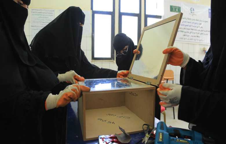 شراكة يمنية وأممية لتمكين المرأة من المشاركة في عمليات الإنتاج