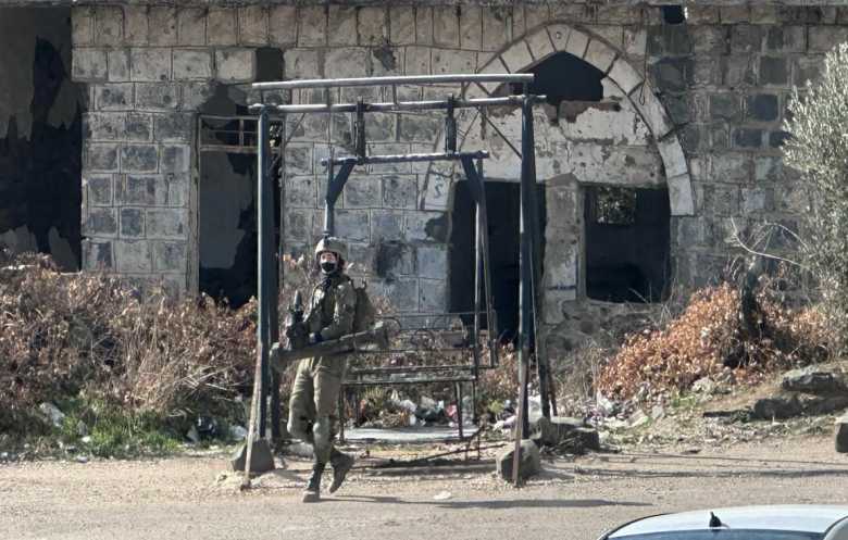 جيش الاحتلال يستولي على منزل في ريف القنيطرة ويتخذه مقراً عسكرياً
