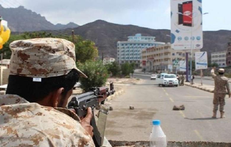 ماذا يحدث بين قوات "الحماية الرئاسية" و"الحزام الأمني" في عدن؟