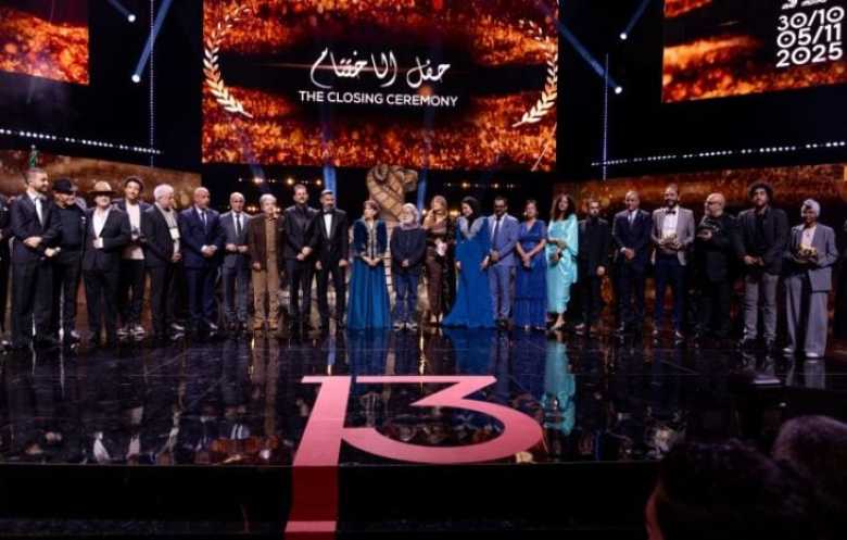 الشاب مامي يحيي حفل ختام مهرجان وهران الدولي للفيلم العربي بالجزائر