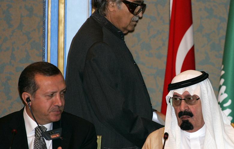 صالح كامل... من ريادة "التشفير" والبنوك الإسلامية إلى التوقيف