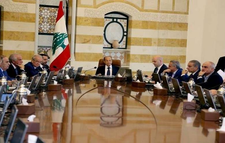 عون يجري لقاءات ومشاورات موسّعة لتخطي عواقب استقالة الحريري