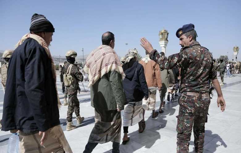 دعوات لتدخل دولي لوقف إعدام 32 مختطفاً لدى الحوثيين