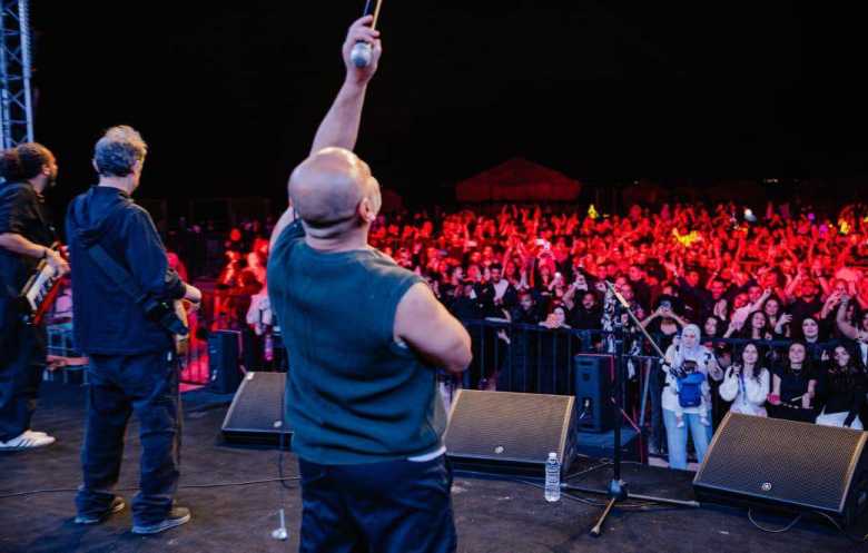 «مهرجان عيد الحب» يكسر هدوء نويبع المصرية