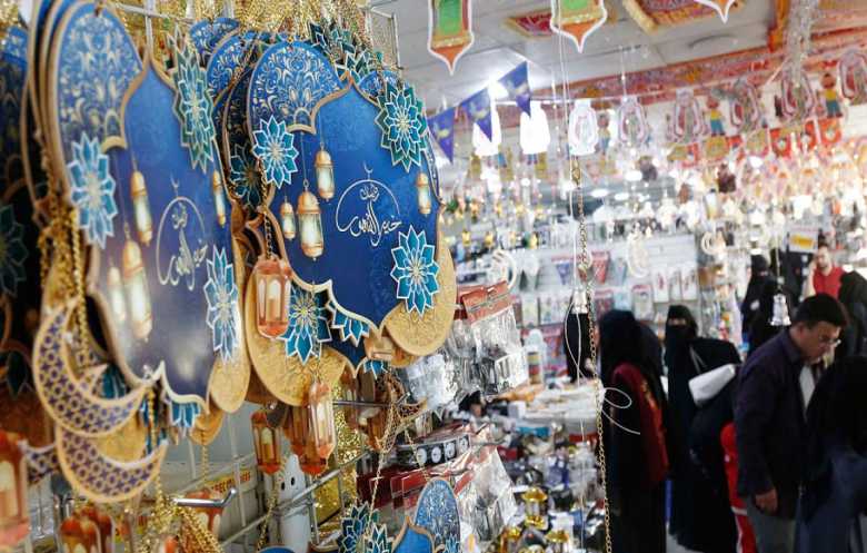 رمضان في صنعاء.. تسوق رغم ظروف اقتصادية صعبة