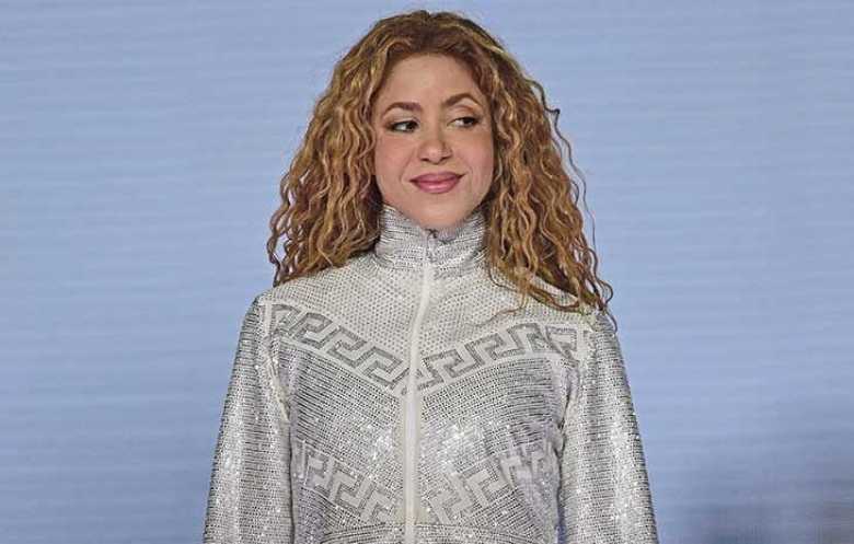 شاكيرا تفاجئ الجمهور المصري برسالة عربية قبل حفلها عند الأهرام