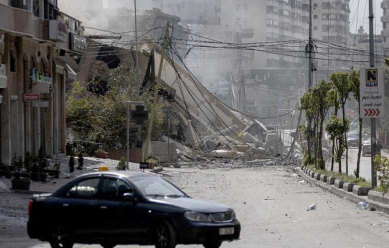 لبنان: قصف متبادل ومباحثات إسرائيلية لعملية برية واسعة جنوباً