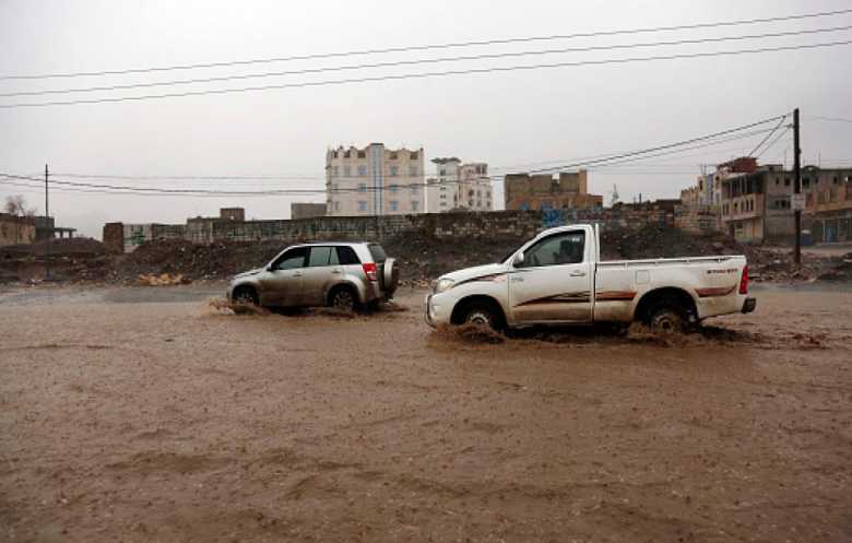  اليمن: أمطار رعدية وتحذيرات من السيول والرياح ورفع الجاهزية