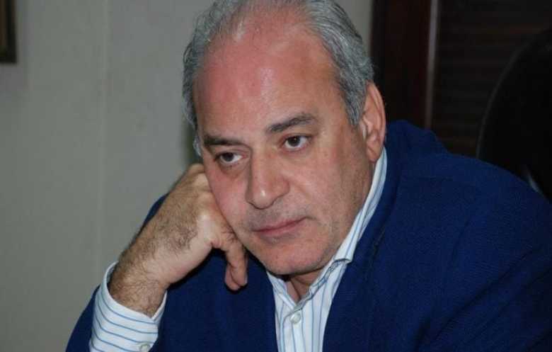 رحيل الكاتب المصري سمير غريب.. صاحب كتاب “السريالية في مصر”