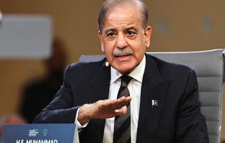 رئيس الوزراء الباكستاني يبدأ جولة تشمل السعودية وقطر وتركيا