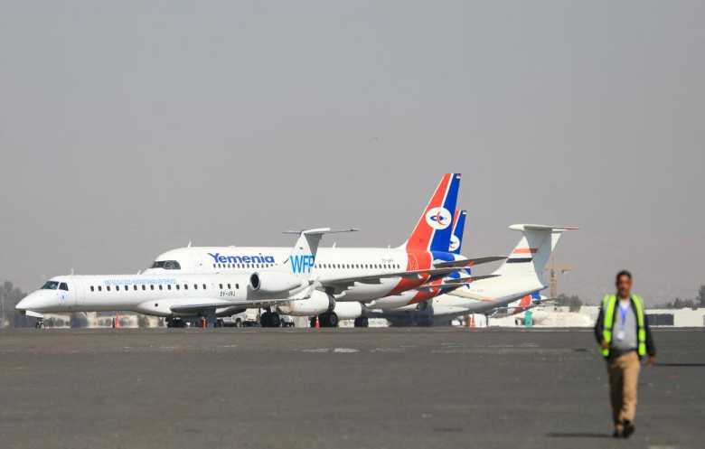 وقود الطائرات اليمنية يقترب من النفاد