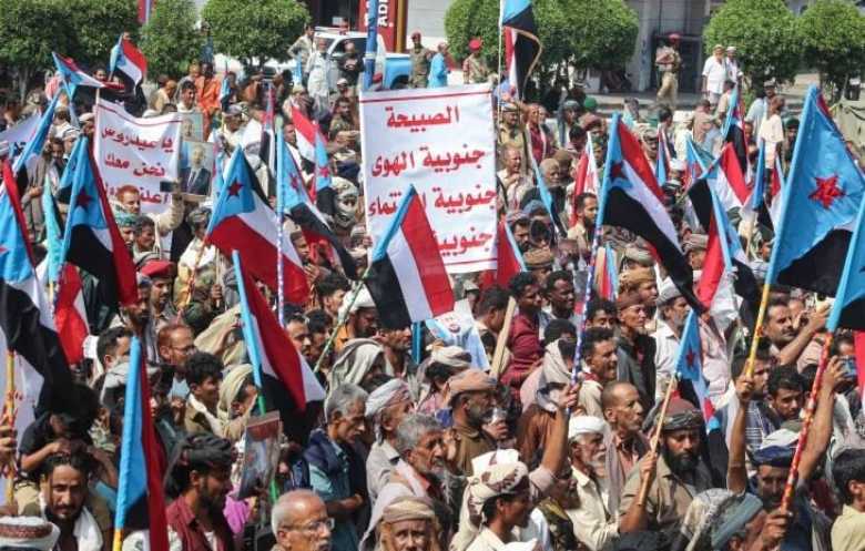 تظاهرة 4 مايو في عدن: هل سيحقق «الانتقالي» بالشارع ما عجز عن تحقيقه بالحرب؟