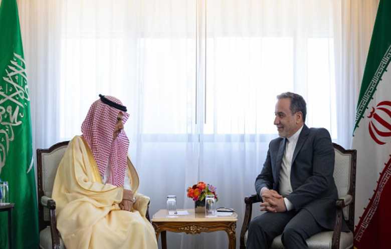 اتصال سعودي إيراني يبحث التطورات الإقليمية "ومنع التصعيد" في المنطقة
