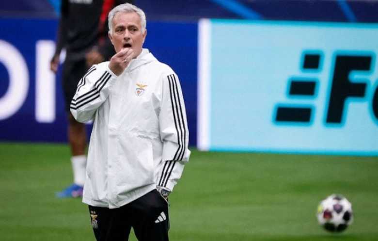 مورينيو يستعد للعودة إلى تدريب ريال مدريد بعد نجاح بيريز في الانتخابات الرئاسية