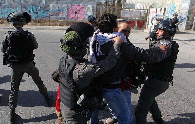 إصابة 292 فلسطينيا في مواجهات مع الجيش الإسرائيلي بالضفة وغزة