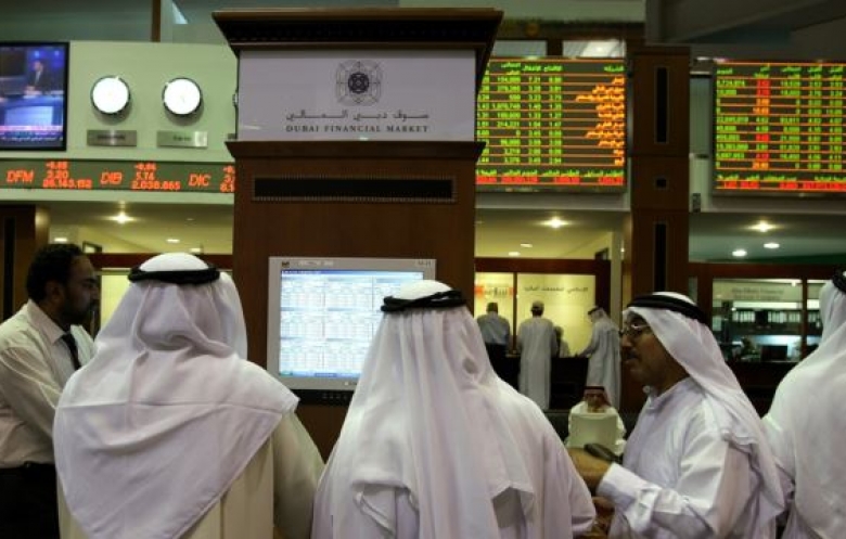 بورصة السعودية تهبط بفعل النفط ودبي تتماسك قرب أعلى مستوى في 15 شهرا