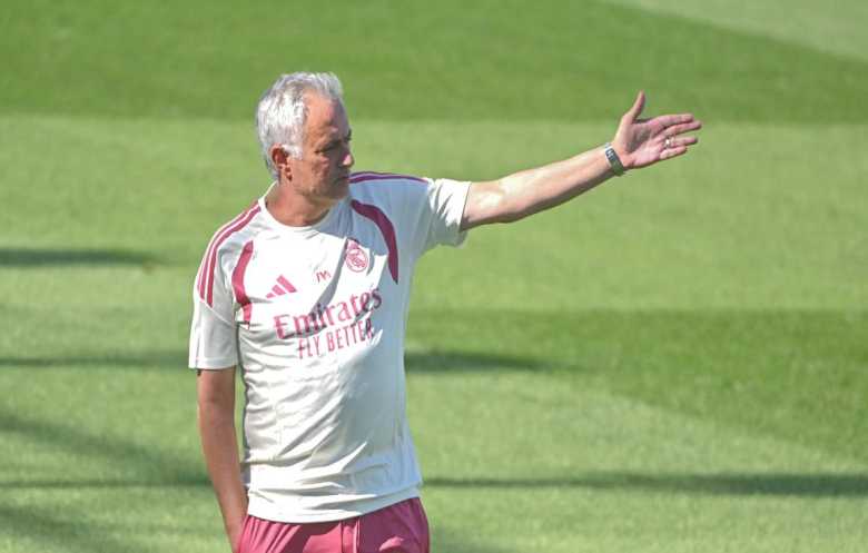 مورينيو يبدأ حقبته الثانية مع ريال مدريد ودرس لنجوم الصف الأول