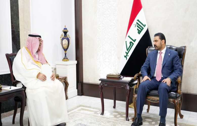رئيس الوزراء العراقي يستقبل رئيس الاستخبارات السعودية في بغداد  