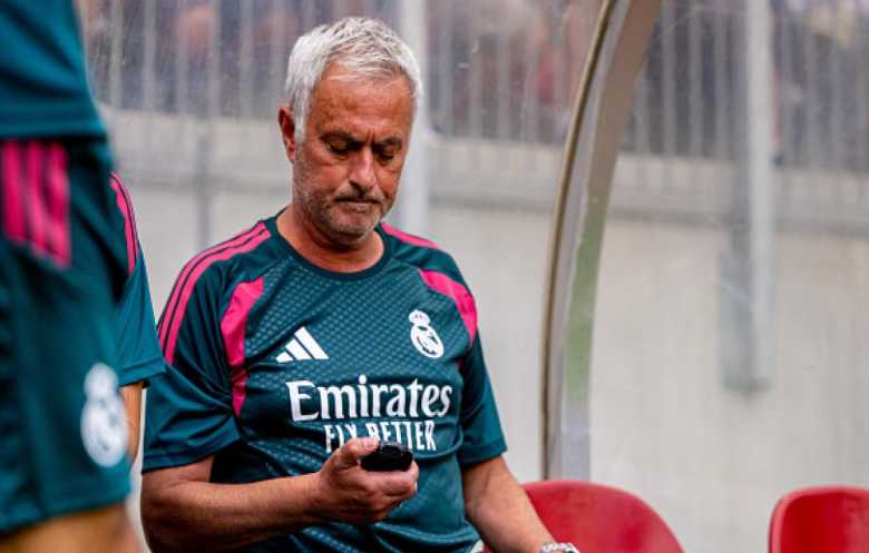 مورينيو يضع ثلاثة خطوط حمراء لفرض سيطرته في ريال مدريد