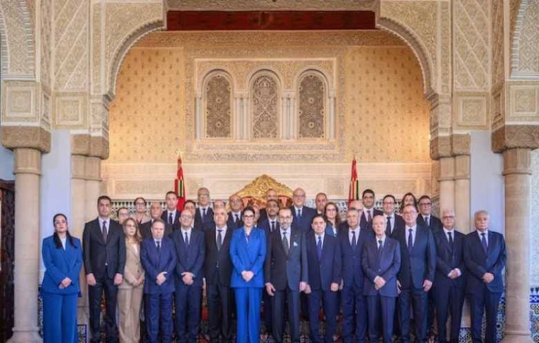 العاهل المغربي يعين أعضاء الحكومة الجديدة برئاسة فاطمة المنصوري