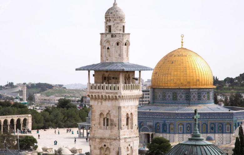 كنيسة القيامة في القدس تواصل إغلاقها لليوم الثاني