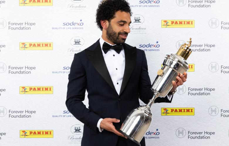 صلاح يتوج بجائزة أفضل لاعب في الدوري الإنجليزي الممتاز