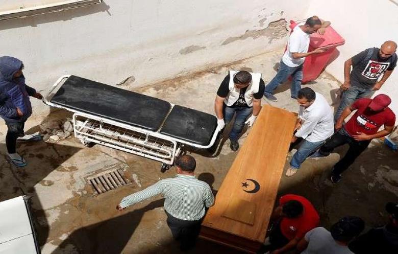 تونس.. انتشال 55 جثة لمهاجرين غرق قاربهم في جزيرة قرقنة