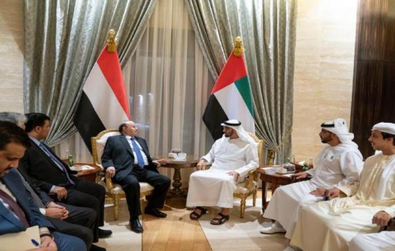 هادي في أبوظبي... وتعزيزات عسكرية لحسم معركة الحديدة