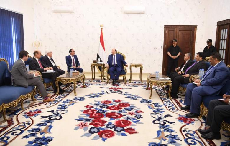الرئيس اليمني يطالب بانسحاب كامل للمتمردين من الحديدة