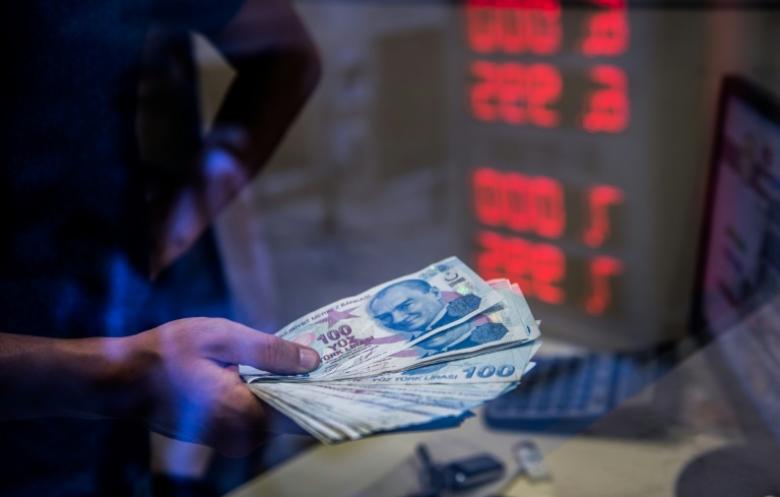 الليرة التركية تسجل انخفاضا جديدا بعد تجدد المخاوف