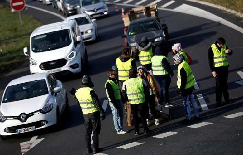 سبب تسمية الحركة الاحتجاجية في فرنسا بـ"السترات الصفراء"
