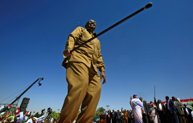 الشرطة السودانية تطلق الغاز المسيل للدموع على المتظاهرين