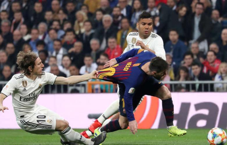 كلاسيكو الأرض.. الريال للثأر وبرشلونة لتأكيد علو كعبه