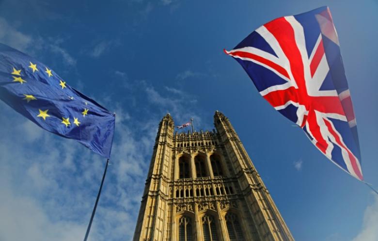 بريطانيا تنصح رعاياها بعدم السفر إلى العراق وإيران