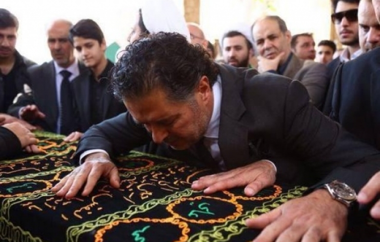 راغب علامة يحن الى والدته بكلمات وصورة مؤثرة جداً